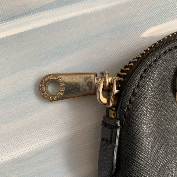 DKNY 2014 Crossbody Goldtone Black Leather Purse - Picture 13 of 16